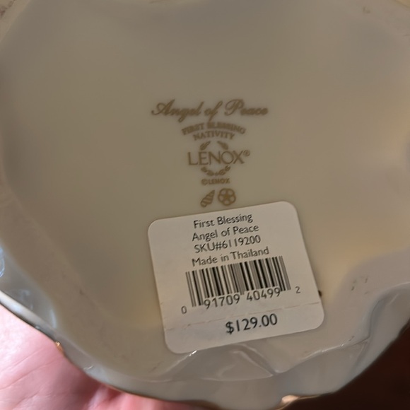 Lenox First Blessing Angel of Peace. - Picture 3 of 3